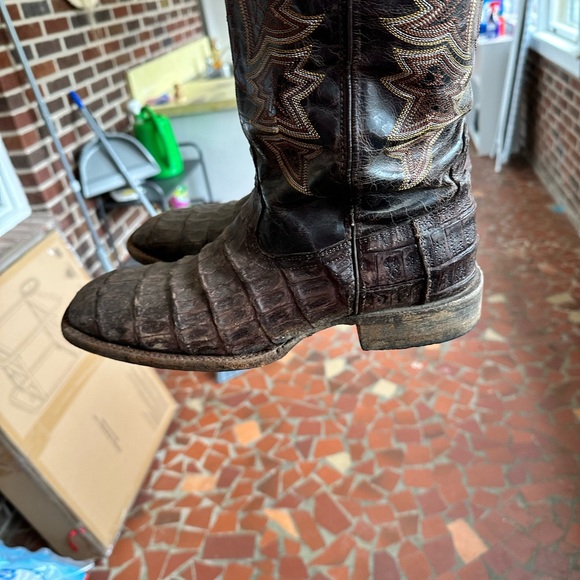 Bootbarn or cavenders brown caiman exotics - Picture 3 of 4